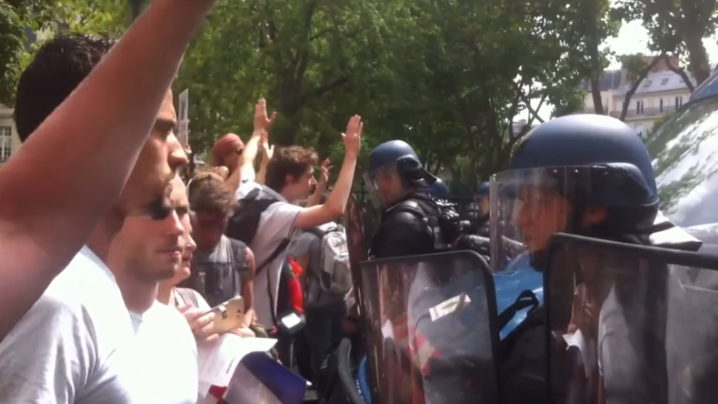 300 manifestants du «Mouvement du 14 juillet» appelant à un «coup d’Etat» interpellés