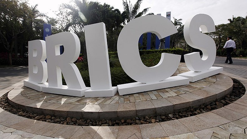 Assistant de Poutine : la Banque des BRICS, la crise grecque et l’Ukraine au menu des sommets d’Oufa