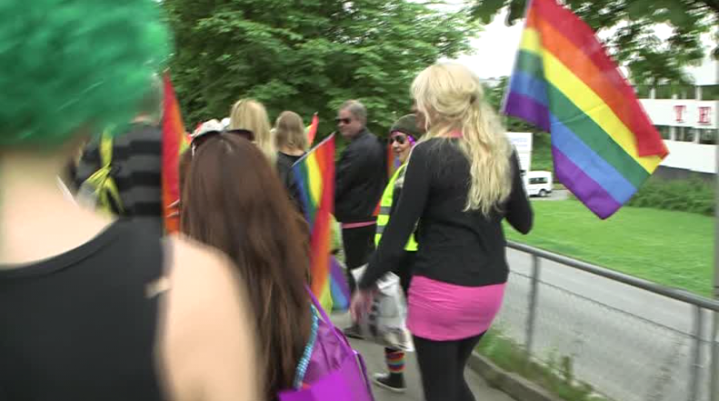 Mélange des genres et provocation : la Gay Pride nationaliste passe dans les quartiers musulmans