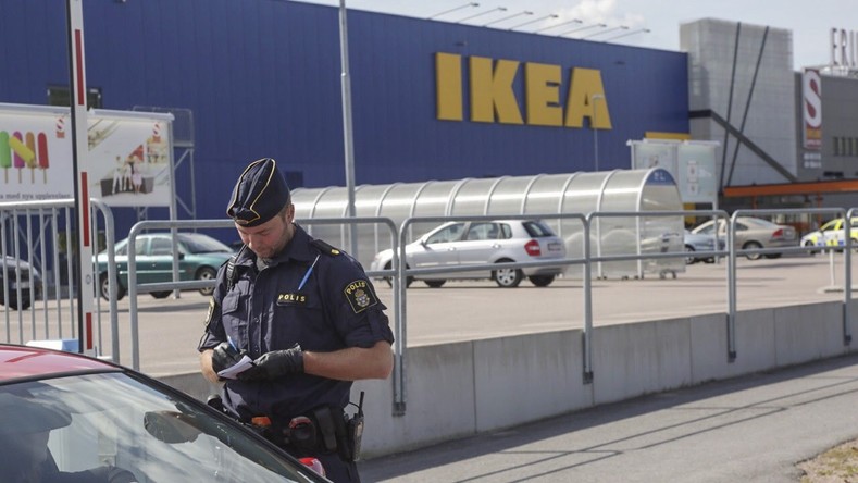 Suède : les assassins présumés de l’attaque au couteau à IKEA sont des immigrés érythréens