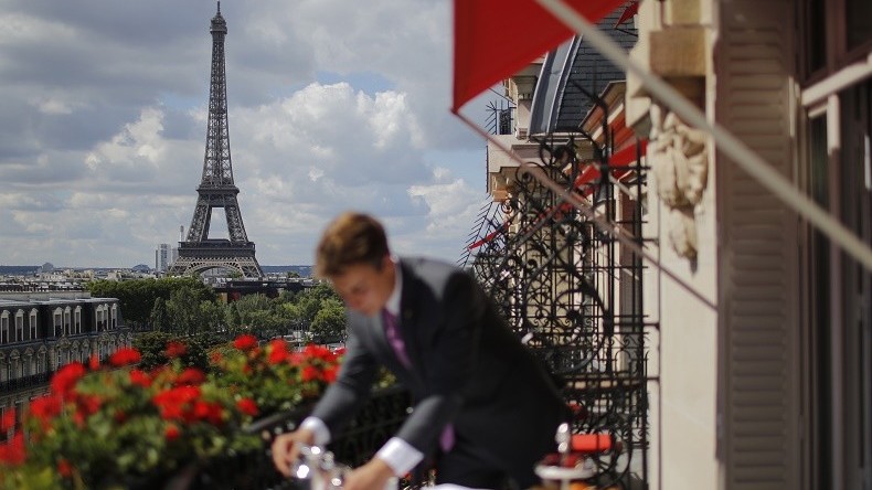 Airbnb fait de l'ombre aux palaces parisiens
