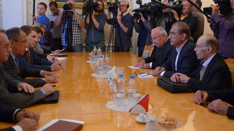 En visite à Moscou, les opposants syriens ont salué l'effort diplomatique russe au Proche-Orient