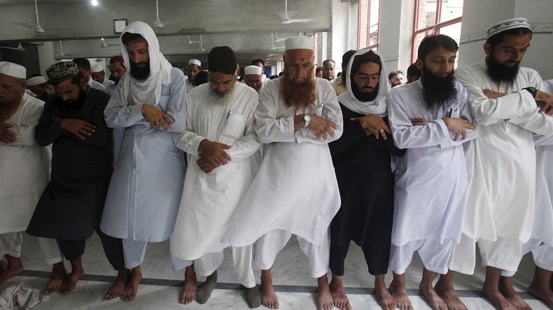 Les talibans élisent leur chef sous la neutralité bienveillante du Pakistan