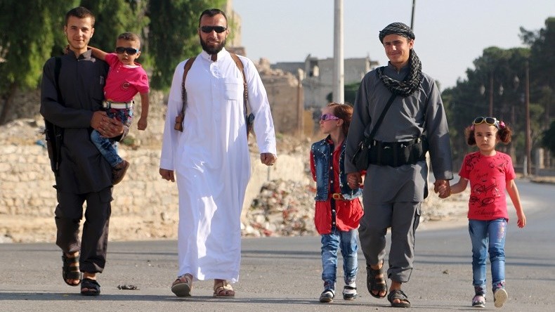 Un couple et ses 4 enfants seraient partis en Syrie, au lieu d’aller en vacances en Algérie