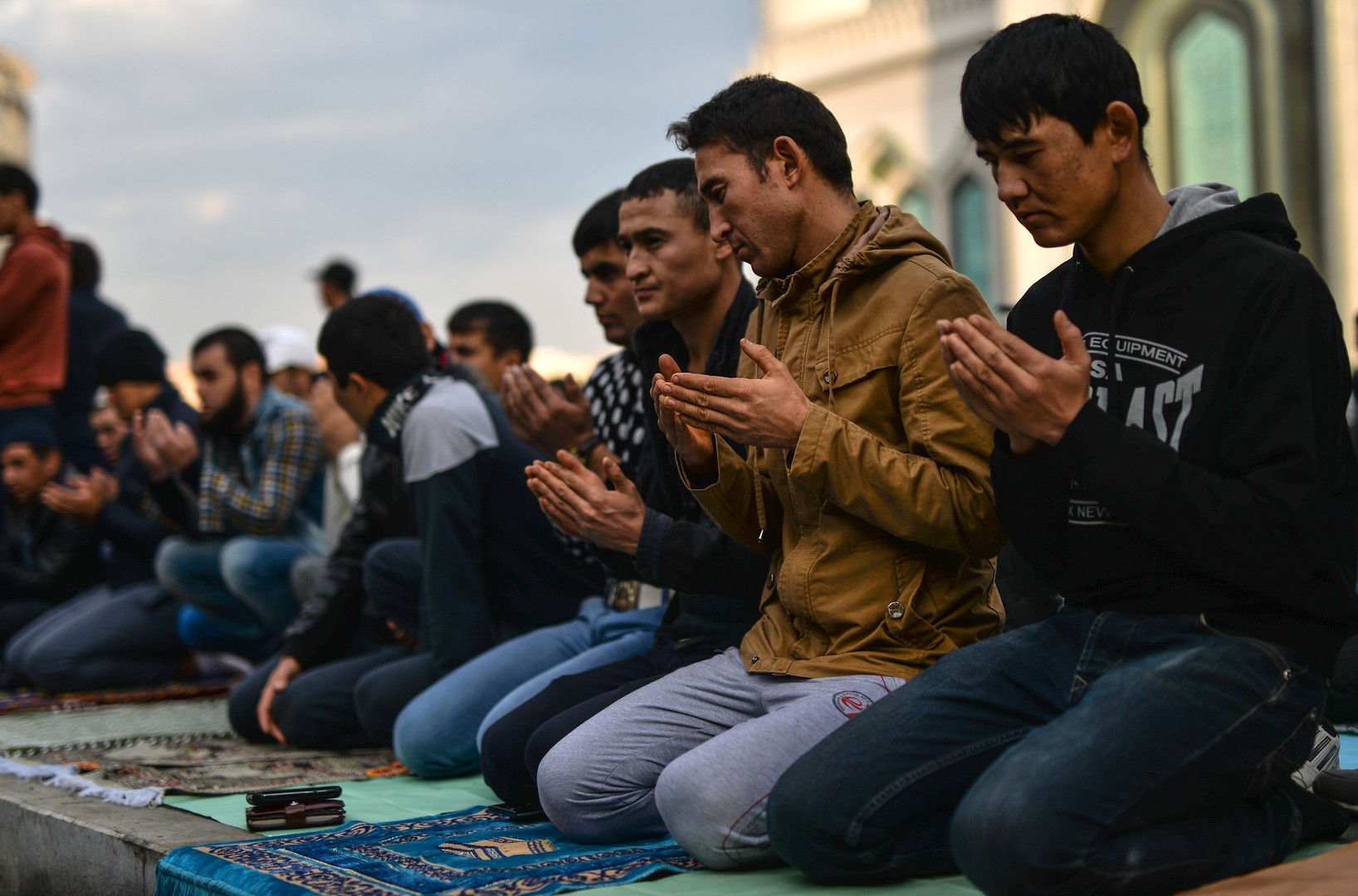 Presque 140 000 musulmans se sont rassemblés à Moscou pour célébrer l’Aïd al-Adha (PHOTOS)
