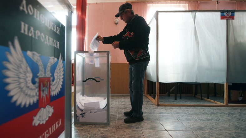 Les républiques autoproclamées de Donetsk et de Lougansk admettent le report des élections locales