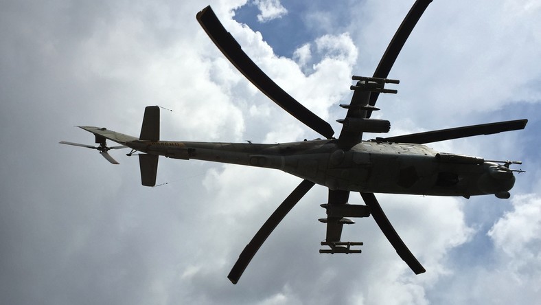 Exclusif : des hélicoptères d’attaque Mi-24 protègent la base militaire russe en Syrie