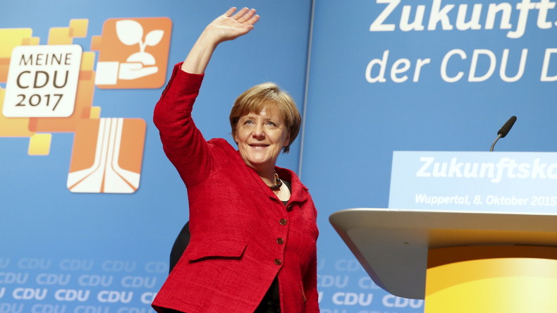 Angela Merkel reste décidée à accueillir de nombreux réfugiés, mais n'en prendra pas chez elle