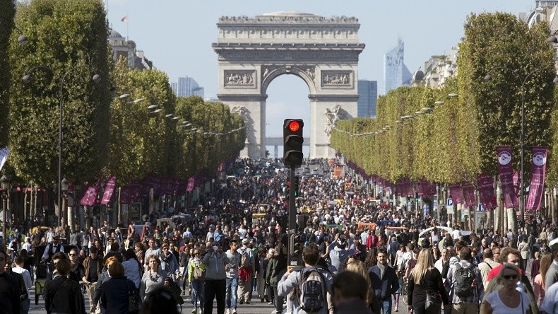 Flux migratoires en France, plus d'arrivées mais plus de départs aussi