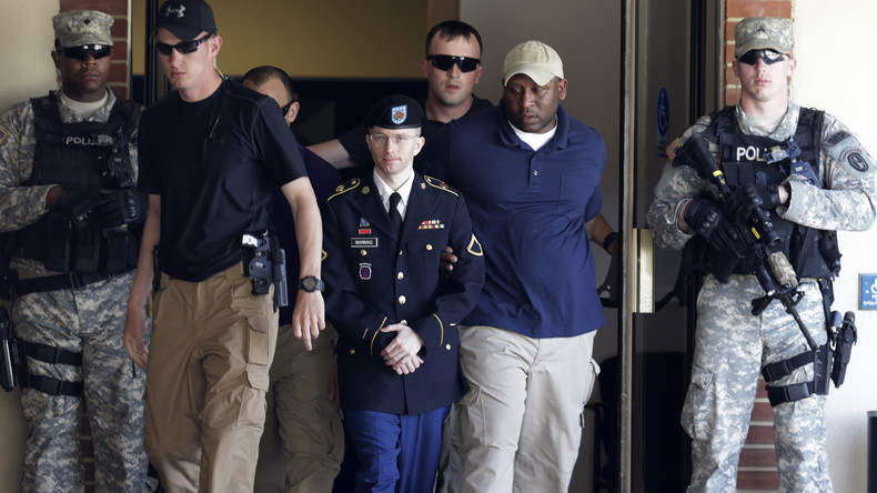 Chelsea Manning porte plainte contre le ministère de la Justice américain