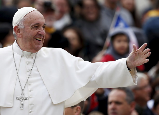 Le pape souffre-t-il d'une tumeur au cerveau ?