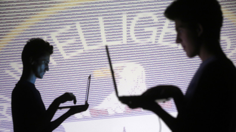 Hackers du courriel du chef de la CIA : «Ils ont été assez stupides pour tout gober»