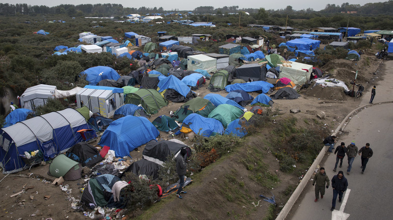 Maire de Calais à propos de la crise des migrants : il faut une réponse entre humanité et fermeté