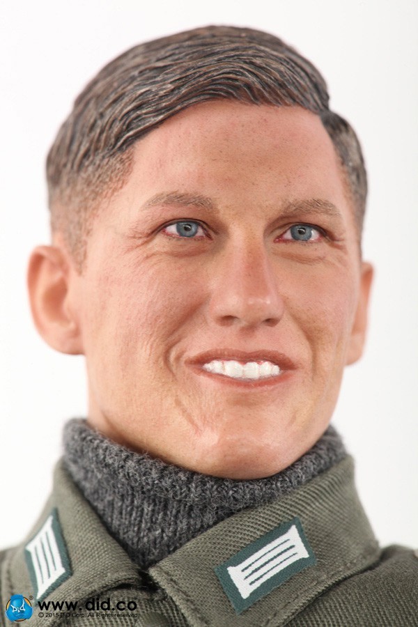 Une société chinoise vend des poupées nazies ressemblant au footballeur Bastian Schweinsteiger