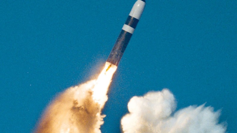 RÃ©sultat de recherche d'images pour "missiles dÃ©sactivÃ©s ovnis"