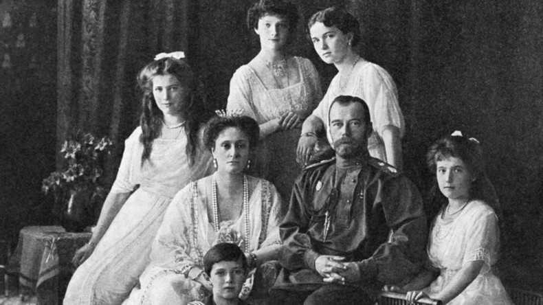 Une nouvelle expertise confirme l’authenticité des dépouilles de la famille Romanov