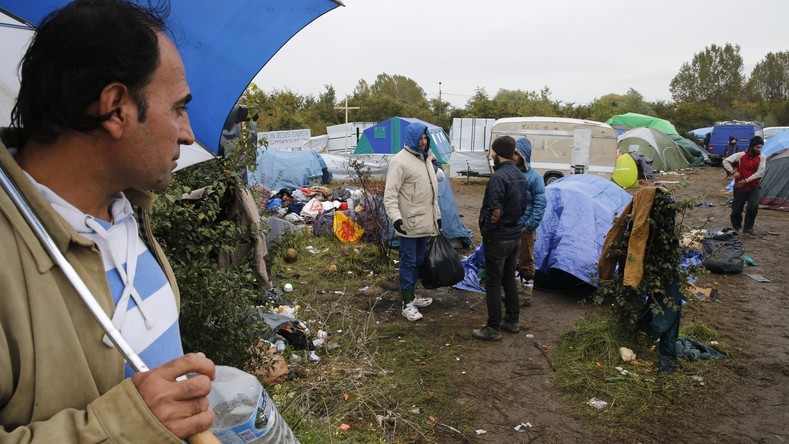 «Nous voulons être en sécurité» : à Calais, des locaux et des migrants menacés par Daesh