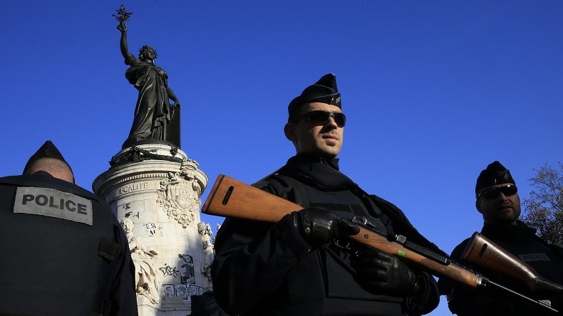Etat d'urgence de trois mois, quels changements pour les Français ?