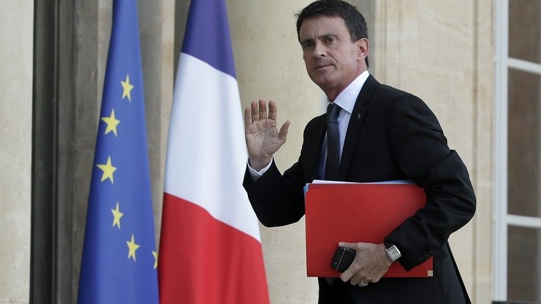 Après les attentats, Manuel Valls déclare la guerre aux mosquées radicales