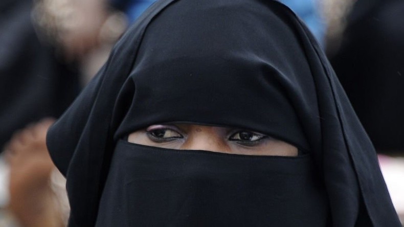 Face à la menace de Boko Haram, le Sénégal décide l'interdiction du port de la burqa