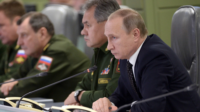 Poutine : «Les bombardements en Syrie se déroulent bien, mais ce n’est pas encore assez»