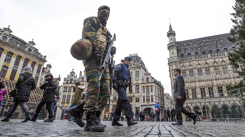 Menace terroriste «sérieuse et imminente» à Bruxelles : deux hommes activement recherchés