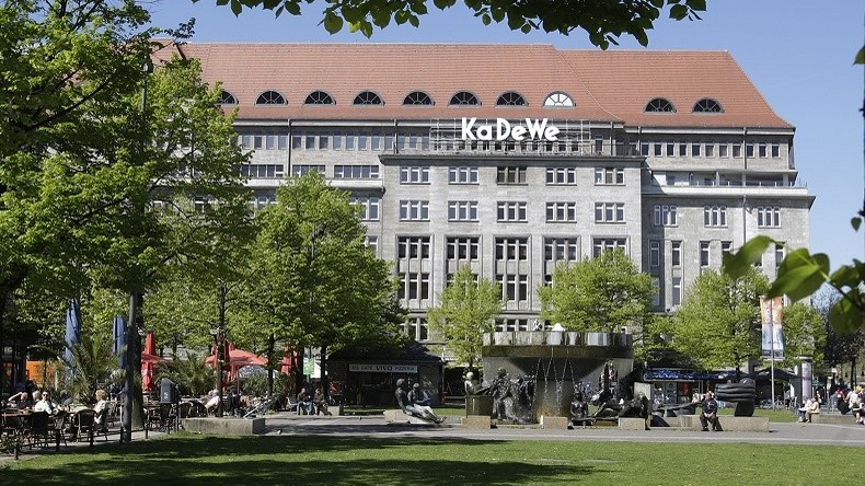 Le plus grand  magasin  d Europe le KaDeWe de Berlin  