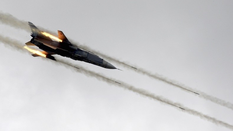 Personnalités et politiques s'expriment sur la destruction du SU-24 russe par la Turquie