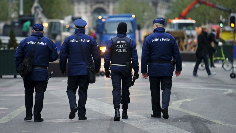 La Belgique poursuit un nouveau suspect concernant les attentats de Paris