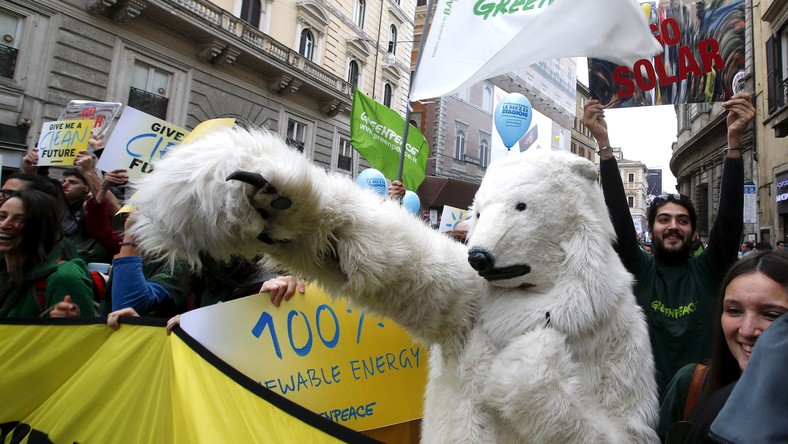 Pour réduire les émissions du CO2, faut-t-il d’abord les augmenter ?