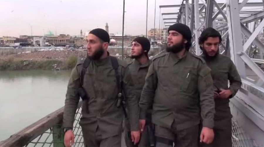 Raqqa vue par le seul journaliste occidental qui est revenu du fief de Daesh