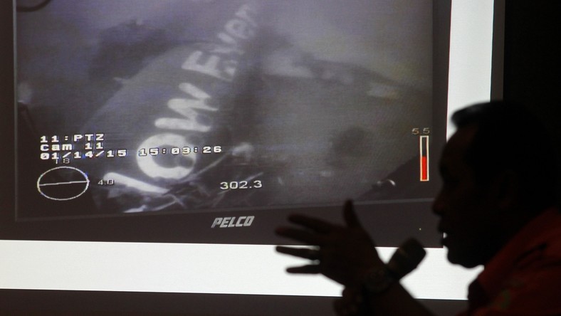 Crash d'AirAsia : «un facteur important de l'accident est une pièce défectueuse de l'A320»