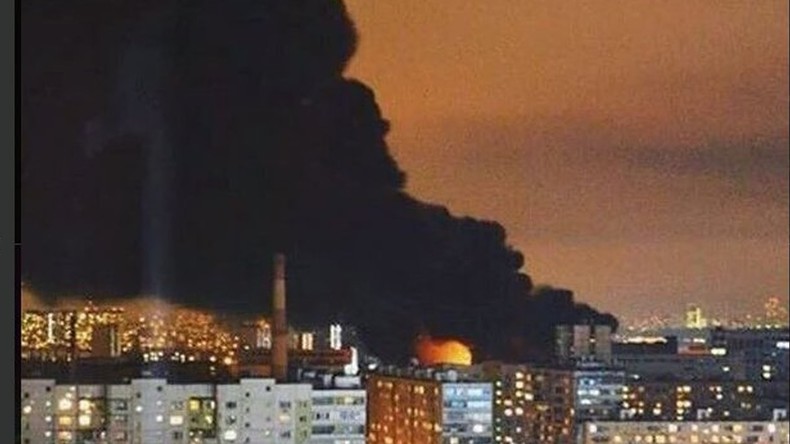 Un gigantesque incendie ravage une usine de machines au nord-ouest de Moscou (PHOTOS, VIDEO)