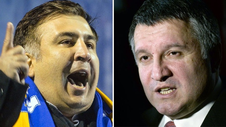 Ukraine : Saakachvili se bat sous les yeux de Porochenko (VIDEO)