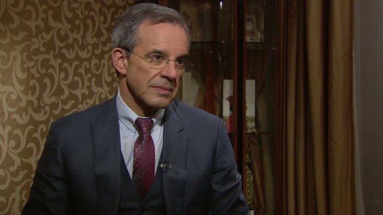 «La diplomatie française est pour se rapprocher de la Russie ou pour la sanctionner ?»