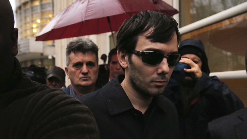 Martin Shkreli, rendu célèbre par le prix d'un médicament, inculpé pour fraude