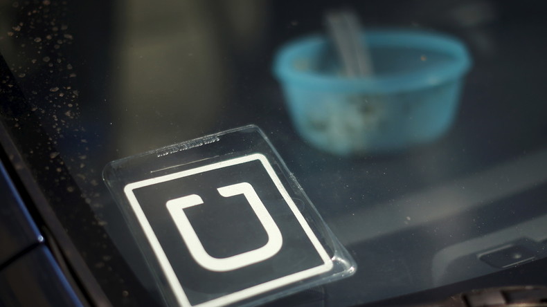 Les VTC en grève pour protester contre la baisse des prix de Uber (PHOTOS)