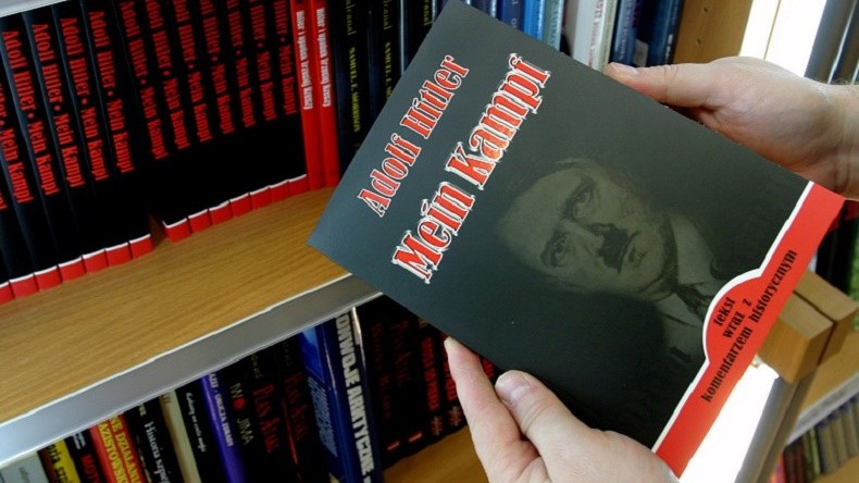 Pour les professeurs allemands, lire Mein Kampf dans les écoles permet de lutter contre l'extrémisme