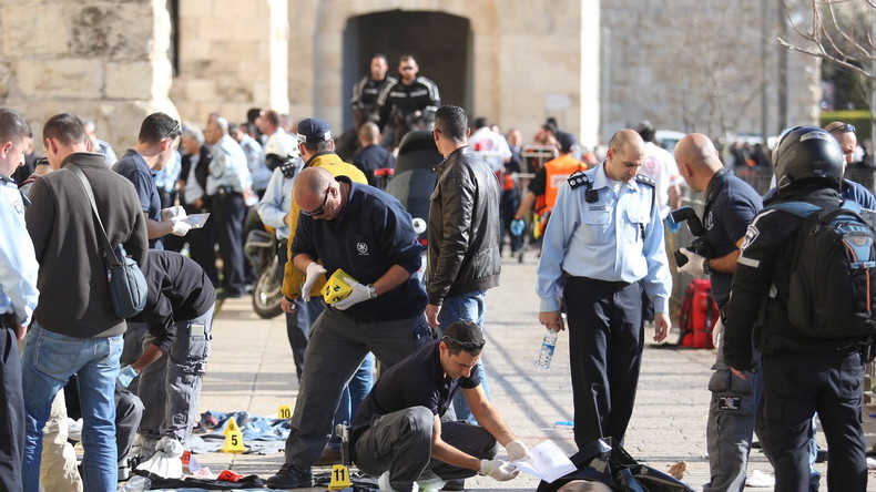 Deux Palestiniens ont attaqué trois Israéliens au couteau près de la vieille ville de Jérusalem