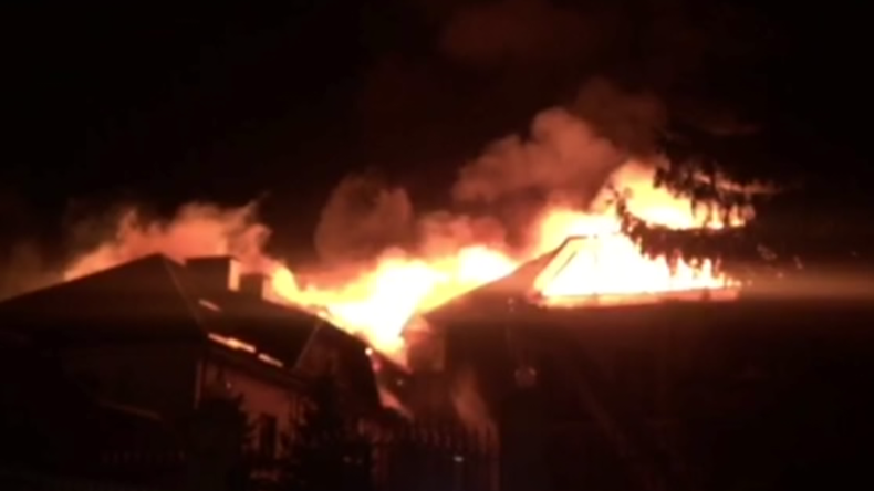 Russie : un sanatorium en feu dans le nord du Caucase, 150 personnes évacuées (VIDEO)