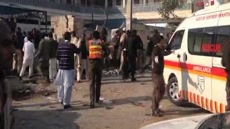 Une explosion s'est produite devant un bâtiment gouvernemental au Pakistan : au moins 22 victimes