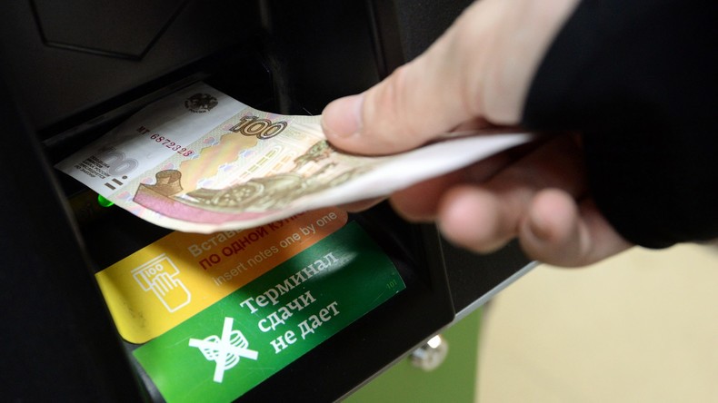 L’instabilité du rouble se poursuit,le dollar a atteint son maximum de l’année, dépassant 73 roubles
