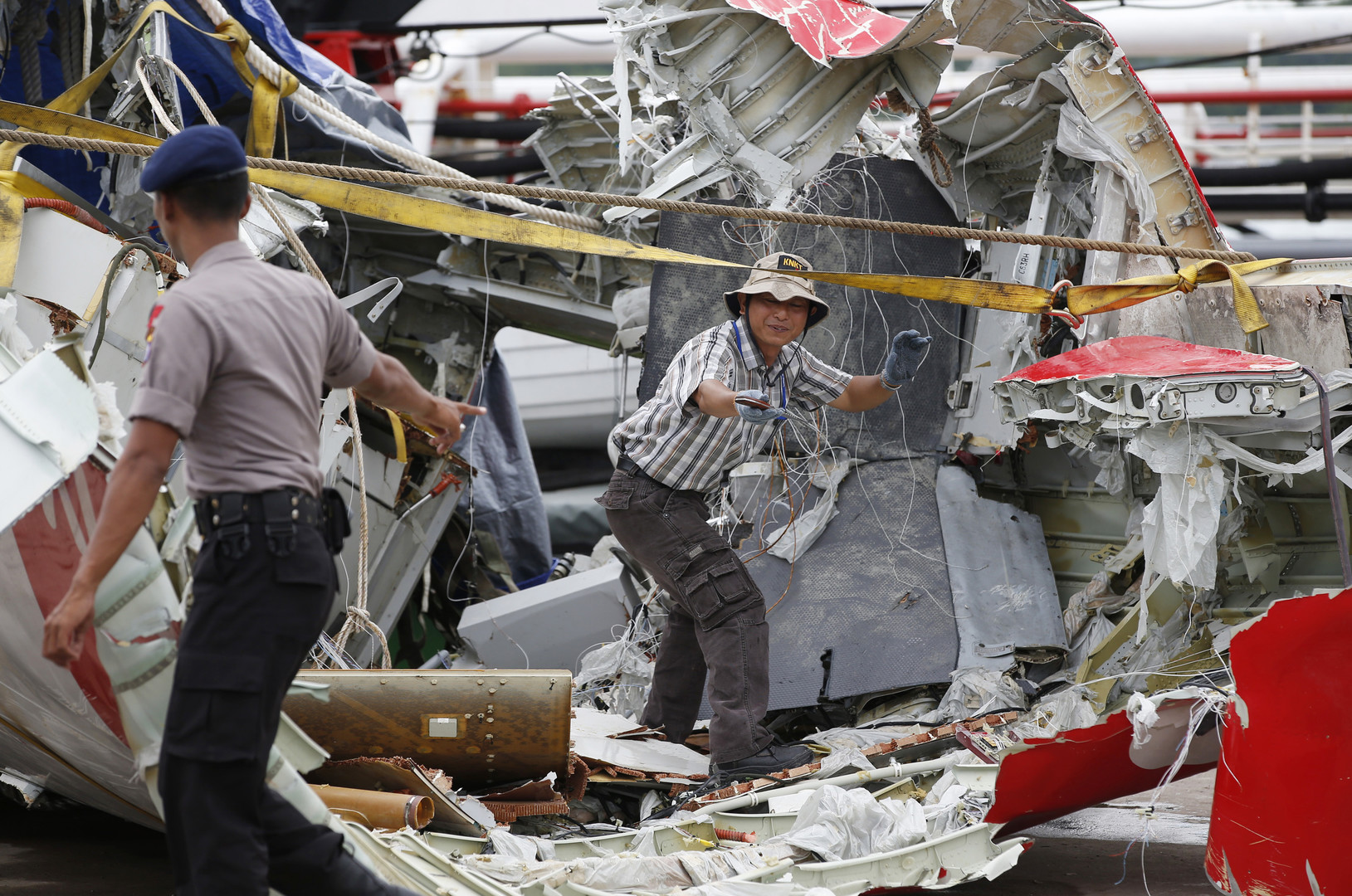 Crash d'AirAsia : «un facteur important de l'accident est une pièce défectueuse de l'A320»