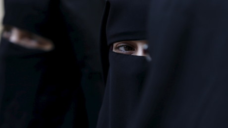 Des femmes portant le niqab