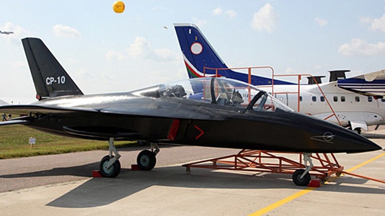 Vol inaugural du premier avion russe entièrement fabriqué de matériaux composites (VIDEO)