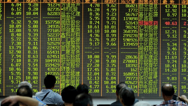 Chute des bourses de Moscou et de Shanghai : le dollar remonte