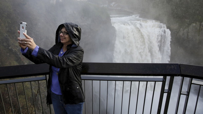 A Bombay, les selfies interdits dans certains lieux touristiques pour des raisons de sécurité