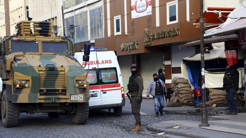 Turquie : un attentat attribué au PKK fait cinq morts et 39 blessés (VIDEO)