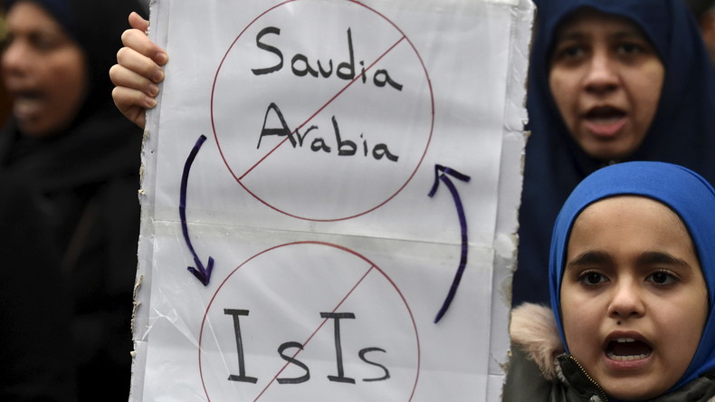 Des écrivains du monde entier protestent contre la décapitation du poète palestinien Ashraf Fayadh