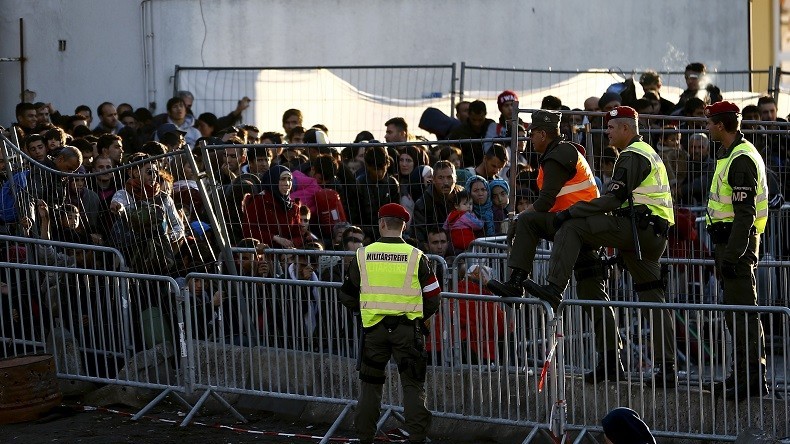 L’Autriche déploie l’armée pour empêcher les migrants de transiter par l’Allemagne